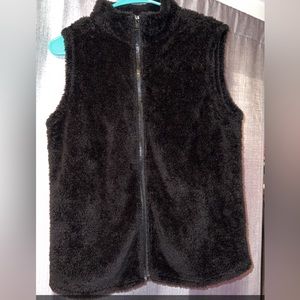 shein black fuzzy vest